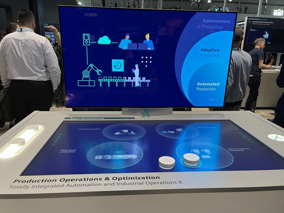 전시회참관기사진